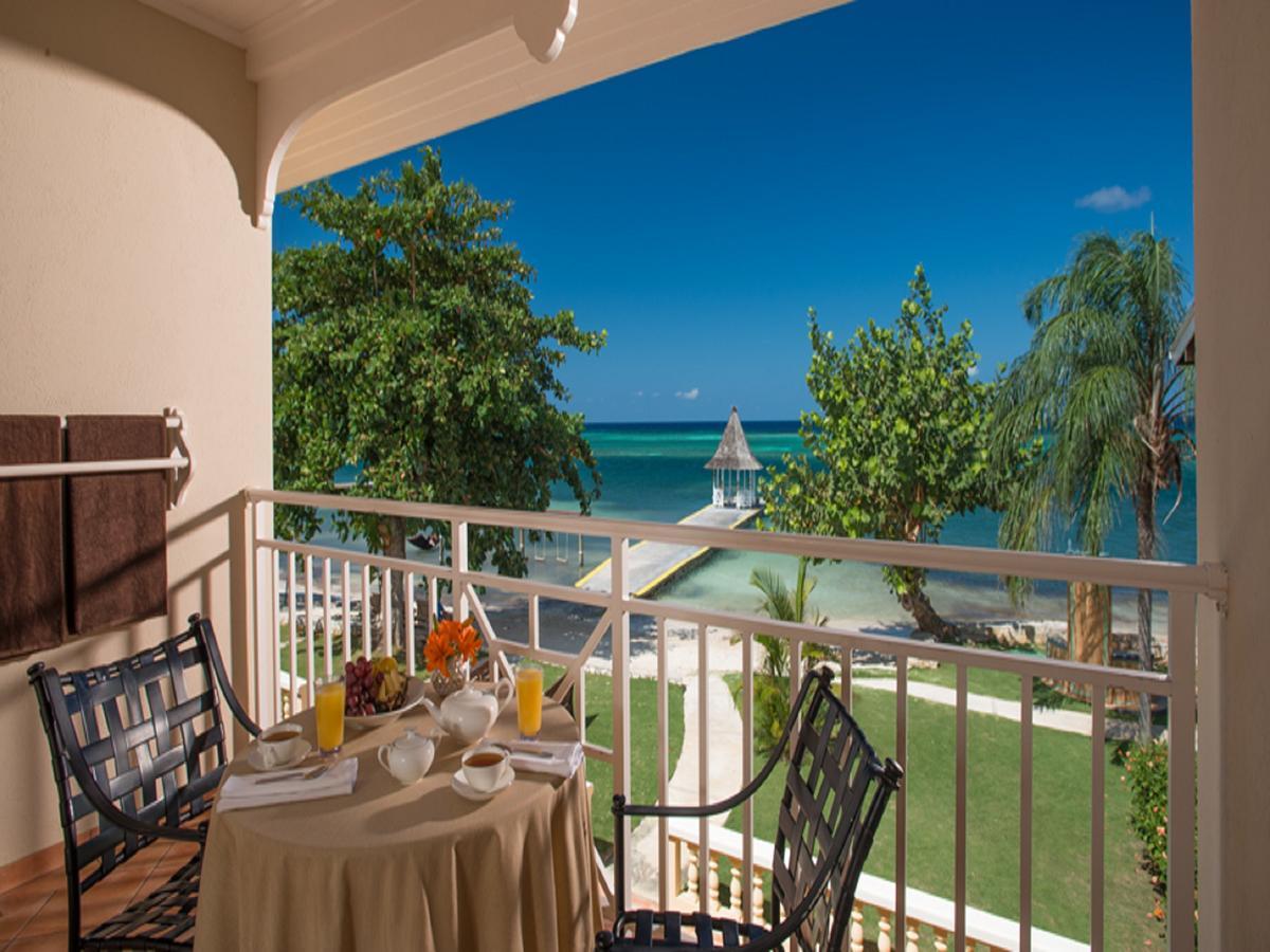 Sandals Montego Bay All Inclusive - Couples Only (Adults Only) Hotel Exterior photo